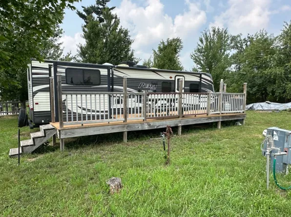 25-89 Woodhaven Lakes, Sublette, IL 61367