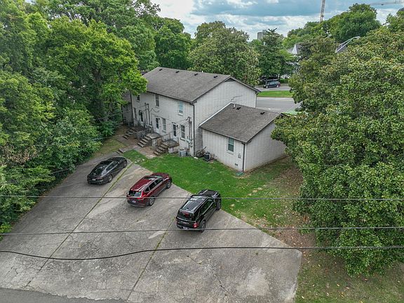 3rd image of 1629 16th Ave S #1629