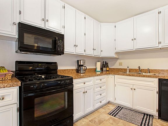 4th image of 4157 Radstock Dr