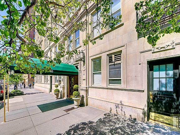 3rd image of 65 Central Park W APT 1C