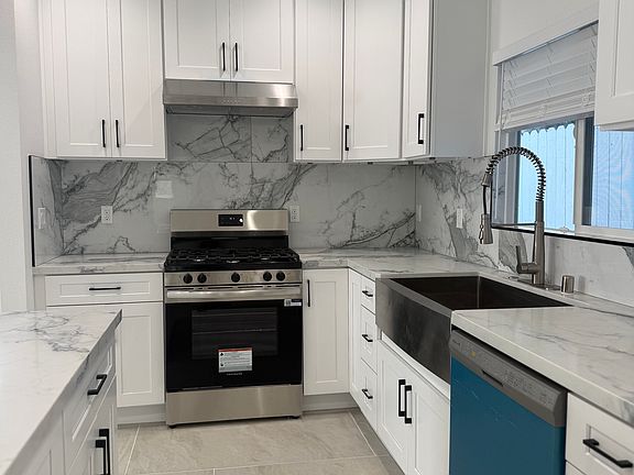 5th image of 3205 S Deegan Dr #2