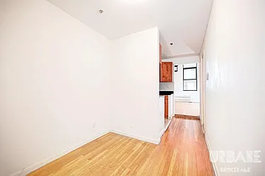 Rented by Urbane Brokerage