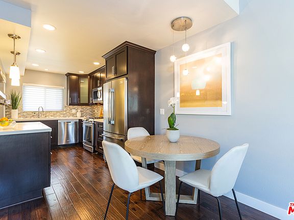 2nd image of 1127 12th St APT 303