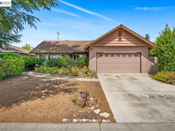 748 Cornell Dr, Santa Clara, CA 95051