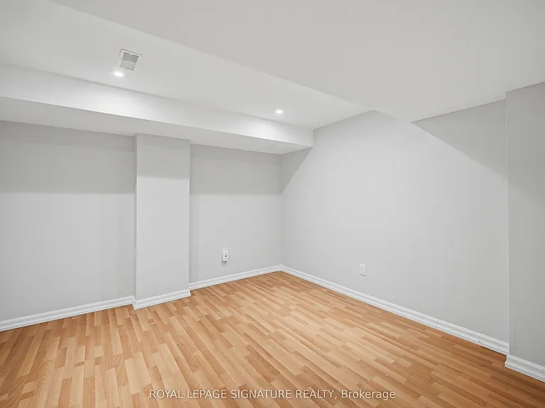 53 Guery Cres #2 — Photo 22