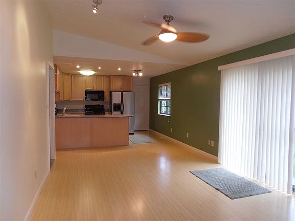 5th image of 3802 S Woodmere Ct