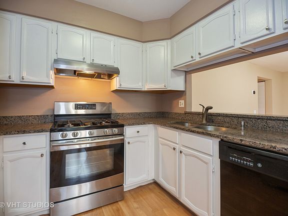4th image of 1459 Garnet Cir