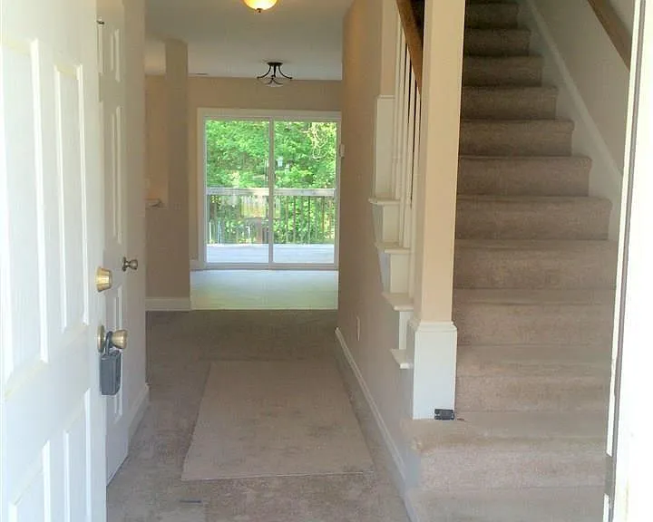 725 Perry Howard Rd — Photo 2