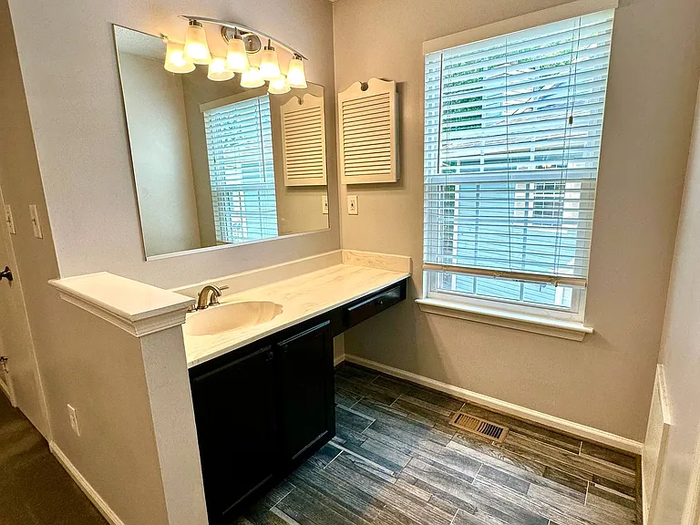 4510 Genoa Cir — Photo 25