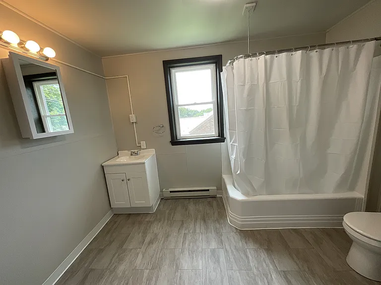 130 S Main St #2 — Photo 5