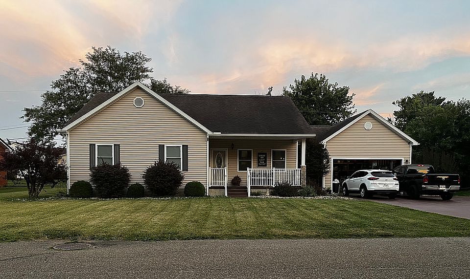 1st image of 126 Columbia Dr