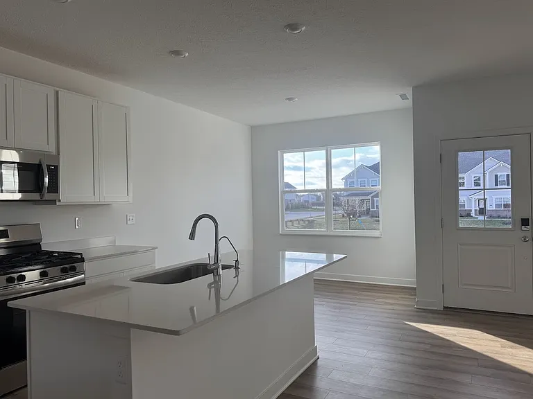 2147 Mildred Rd — Photo 15