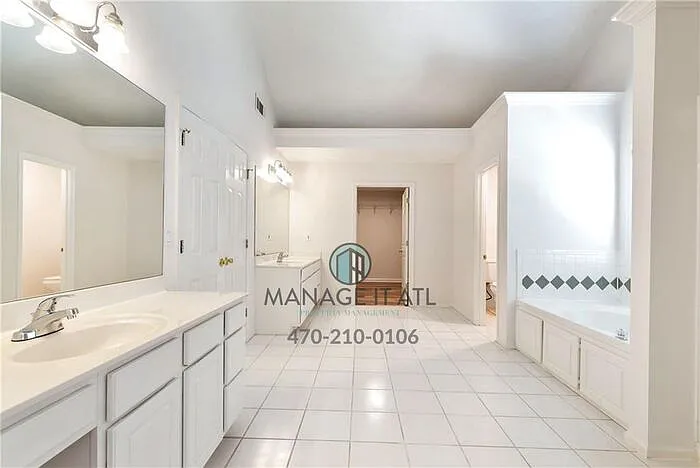 60 Ruby Forest Pkwy — Photo 47