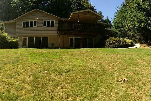 2nd image of 11010 NE 26th Pl