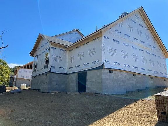 5th image of 1034 Vineyard Way