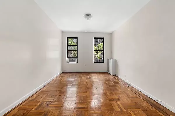 Rented by REAL New York | media 6