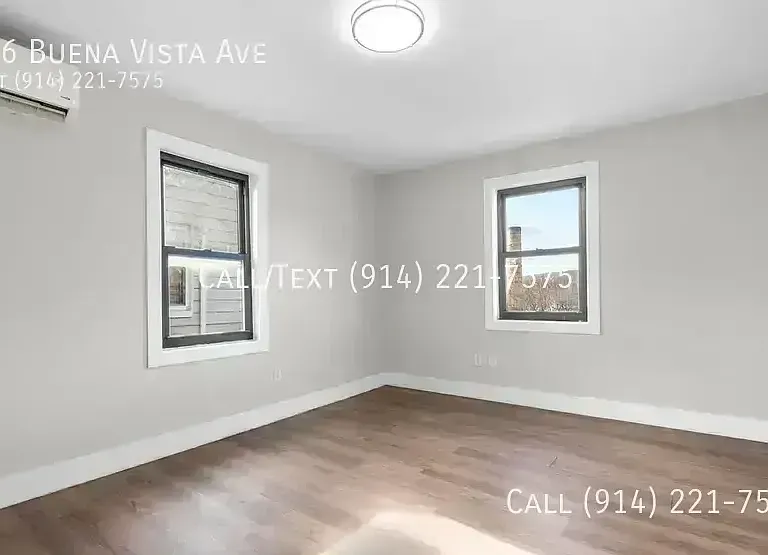 136 Buena Vista Ave — Photo 2