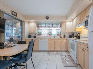 5776 200th St #103, Langley, BC V3A 1M8