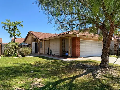 128 Elmtree Dr Photo 1