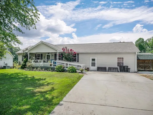 1565 Canada Flatt Rd, Cookeville, TN 38506