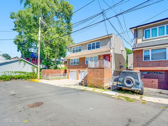 3rd image of 11 Burdette Place