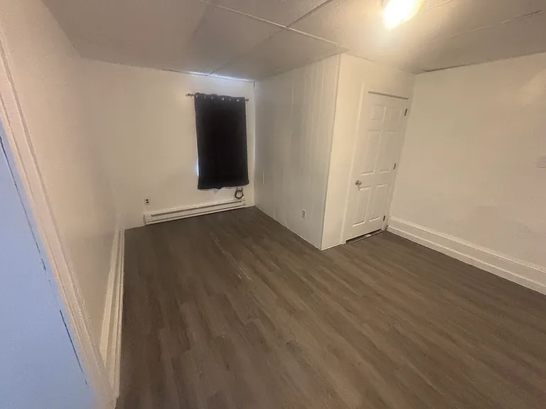 409 W Broad St #1 — Photo 7