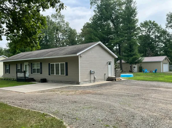 5818 Automobile Rd, Twin Lake, MI 49457