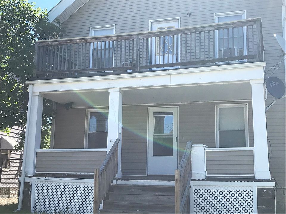 1st image of 3071 W 111th St