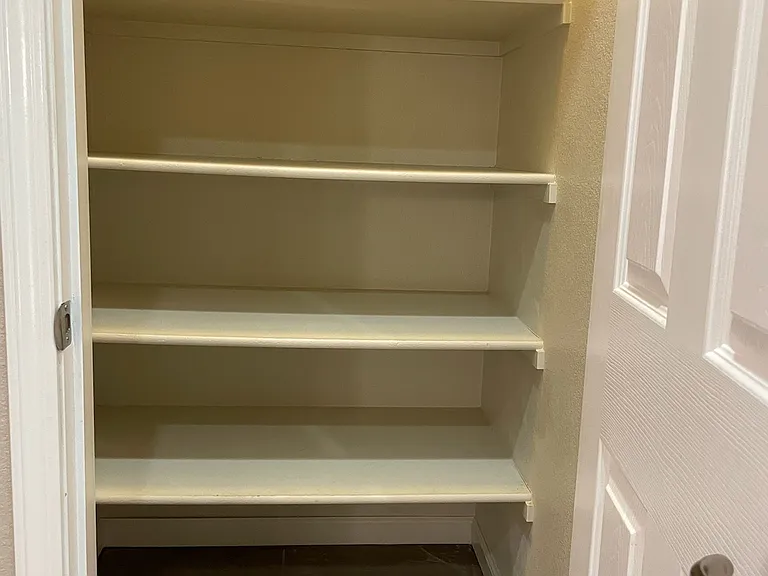 Large Pantry in kitchen