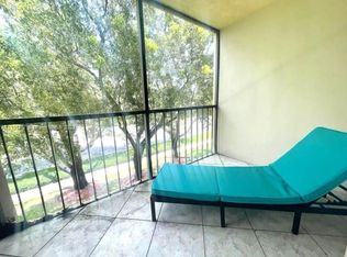 16475 Golf Club Rd APT 301, Weston, FL 33326