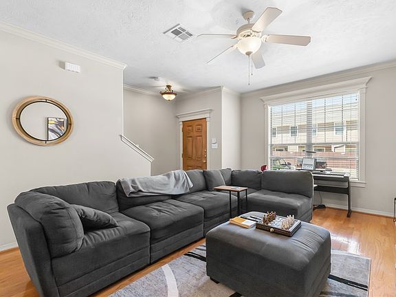 5th image of 1000 Spring Loop APT 1801