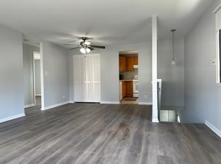 1111 Quanset Ct, Schaumburg, IL 60194