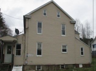 1666 Maple Ave, Coal Township, PA 17866