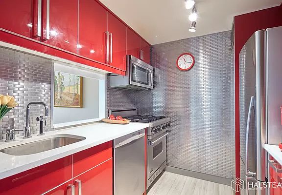 3rd image of 1831 Madison Ave APT 6O