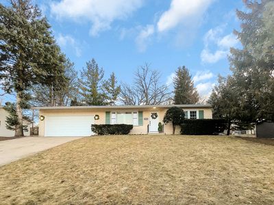 4413 Sussex Dr, McHenry, IL, 60050