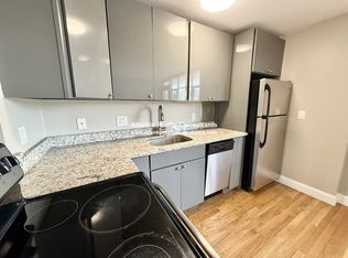 125 Trapelo Rd APT 1A, Belmont, MA 02478
