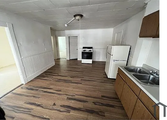 2 bed, $1,150 — Photo 3