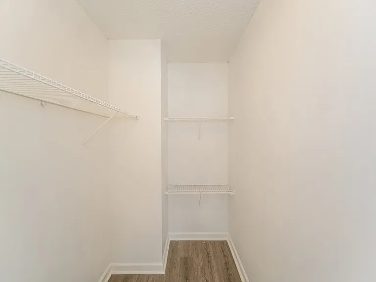 2150 Ivy Ln — Photo 11