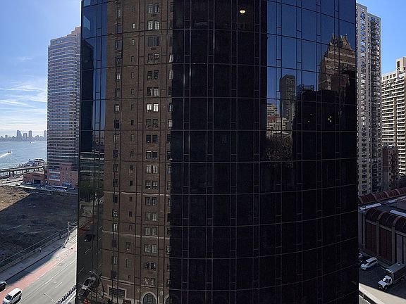 5th image of 5 Tudor City Pl APT 822