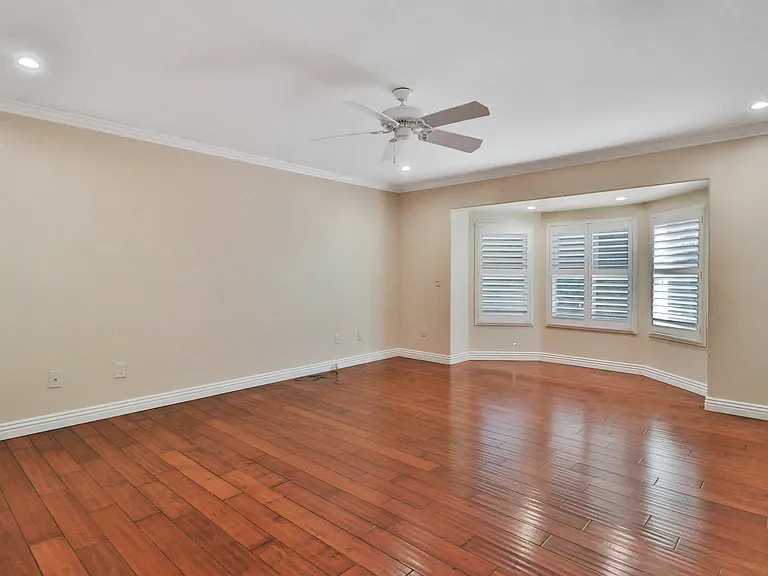1164 S Galesmoore Ct — Photo 28