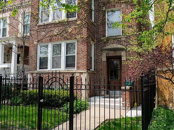5th image of 3844 N Richmond St #2