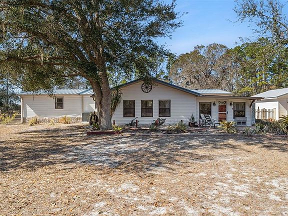 2nd image of 21739 Shady Grove Rd