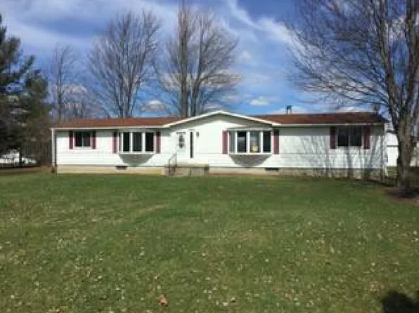 2285 E Ohmer Rd, Mayville, MI 48744