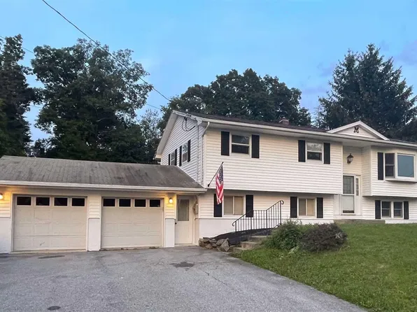 8 BUTTERMILK Drive, Hyde Park, NY 12538