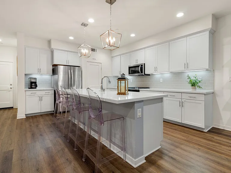 122 Red Brick Dr #3 — Photo 3