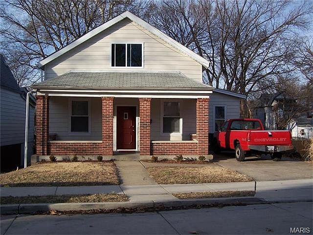 1st image of 7553 Woodland Ave