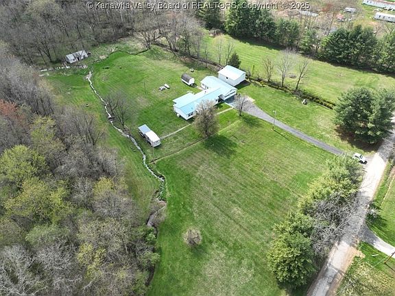 4th image of 244 Rosita Lynn Dr