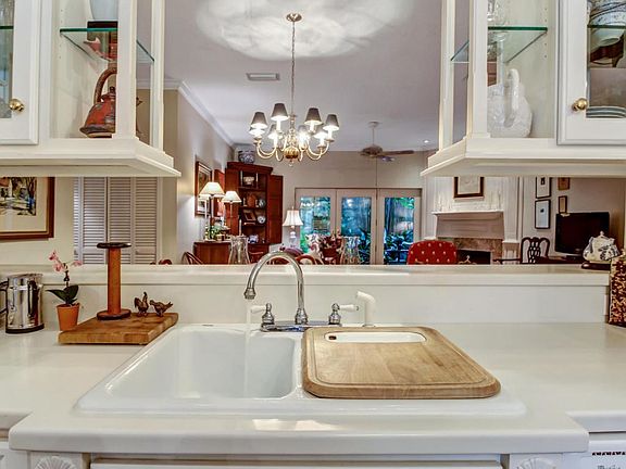 2853 Corinthian Ave Unit 1 MLS-23