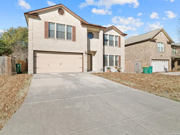 8231 CHESTNUT MANOR DR, Converse, TX 78109