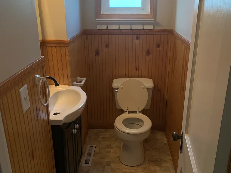 118 E Pearl St — Photo 7